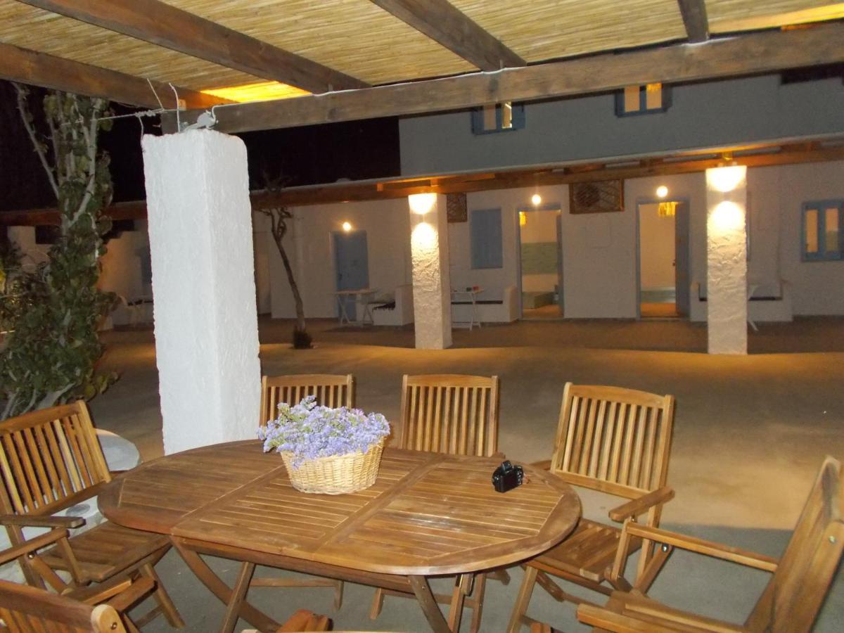 Appartement Παραθιν Αλοσ 2 à Skyros Extérieur photo