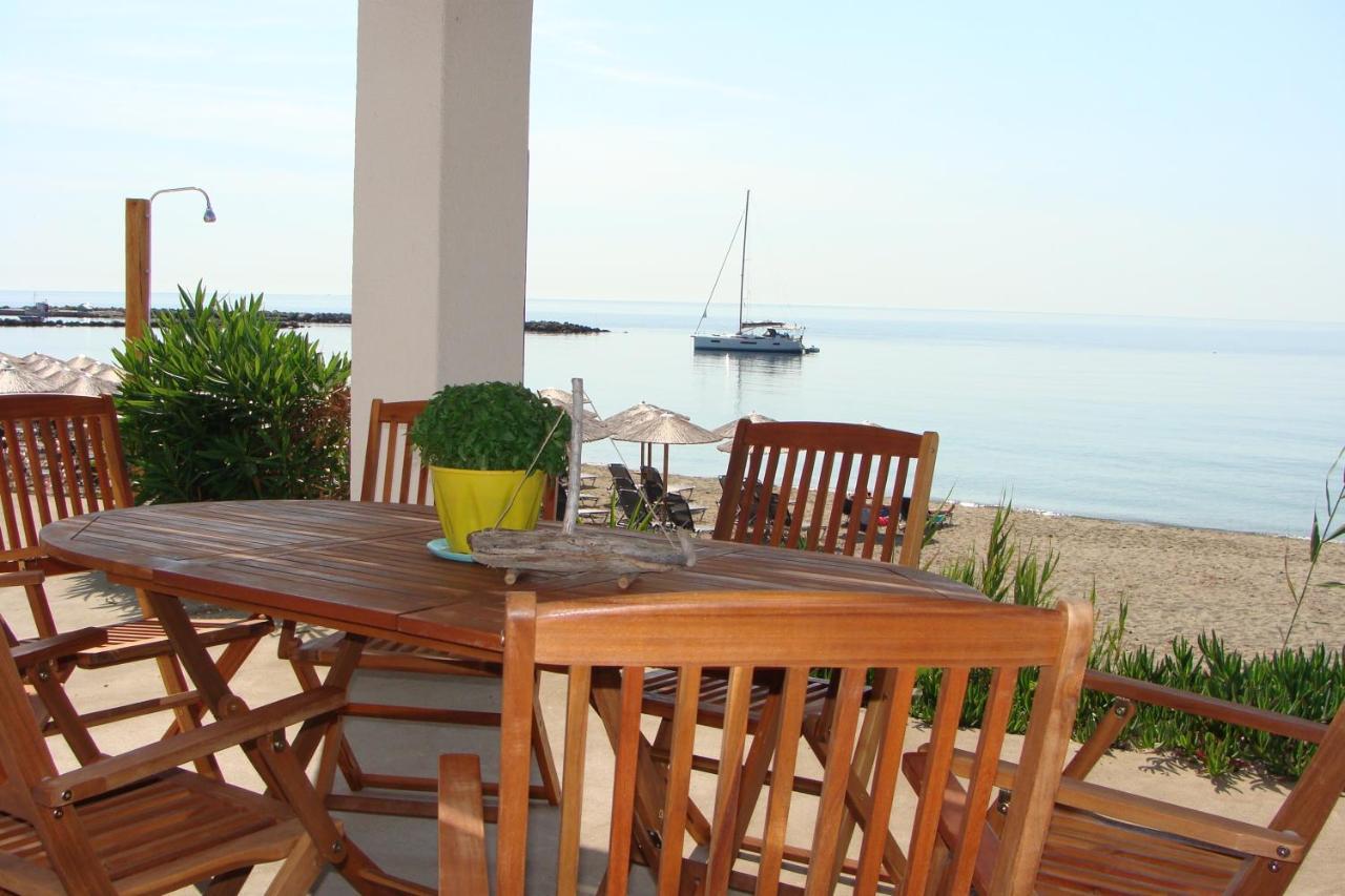 Appartement Παραθιν Αλοσ 2 à Skyros Extérieur photo